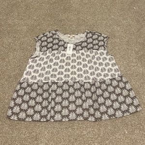 • style and co palm pattern tank top/tee shirt •